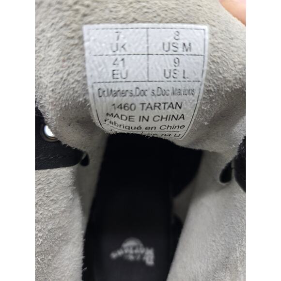 Dr. Martens 1460 Tartan Plaid Leather 8 Eye Lace Up Combat Boot Unisex 8M/9L - Picture 7 of 9